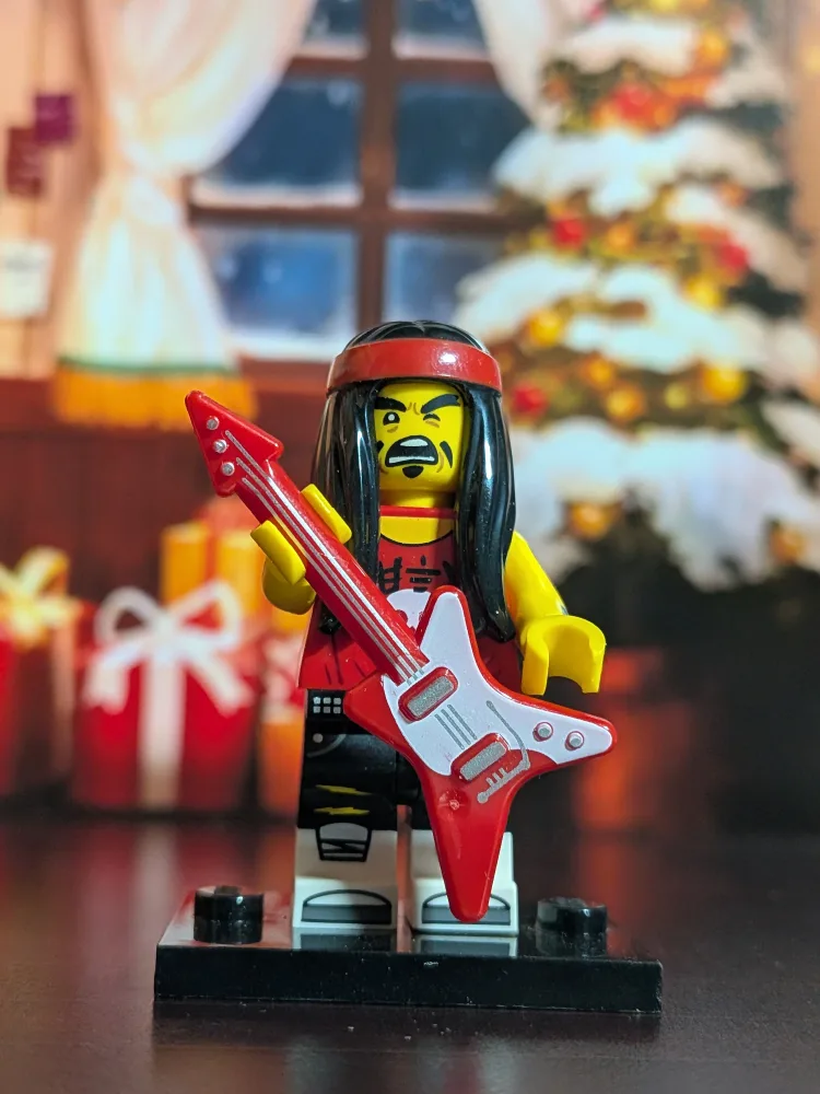 Gong & Guitar Rocker | LEGO Minifigures