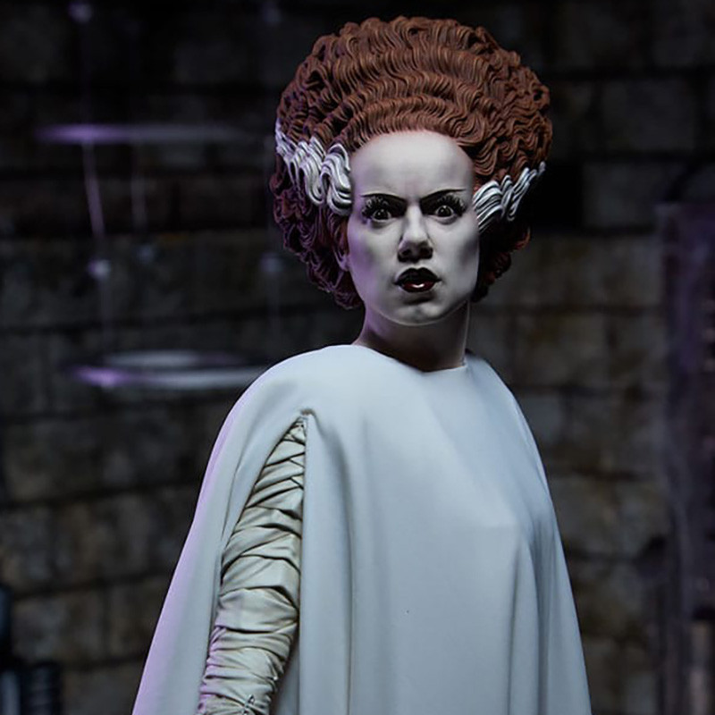 LA FIANCEE DE FRANKENSTEIN Statue La Fiancée de Frankenstein Fabric Costume Premium Format Sideshow – Figurine