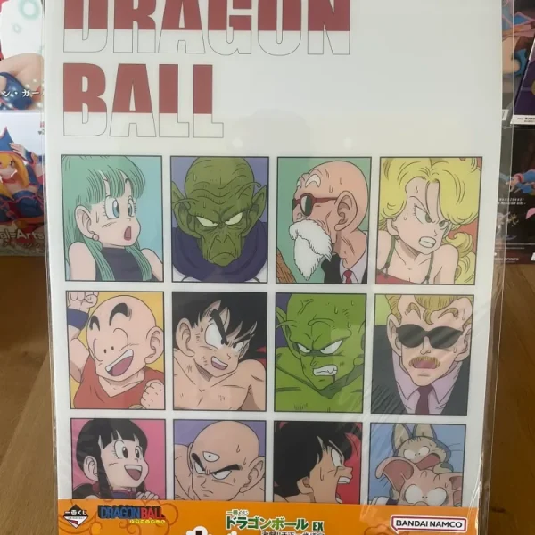Dragon Ball – plastique A3 Announcer, Goku & co – Ichiban Kuji Dragon Ball EX Gekitou!! Tenkaichi Budoukai (Lot I) – Poster